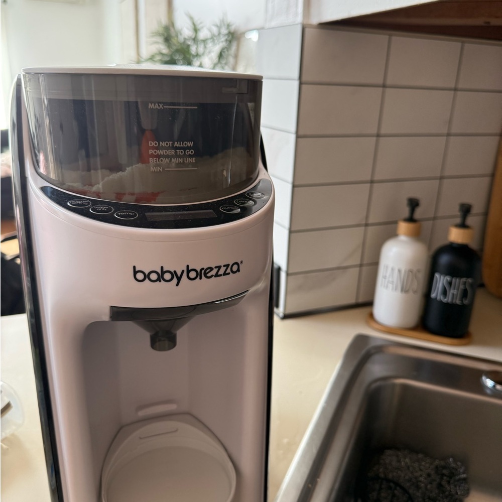 Baby Brezza Formula Pro Advanced Dispenser - White